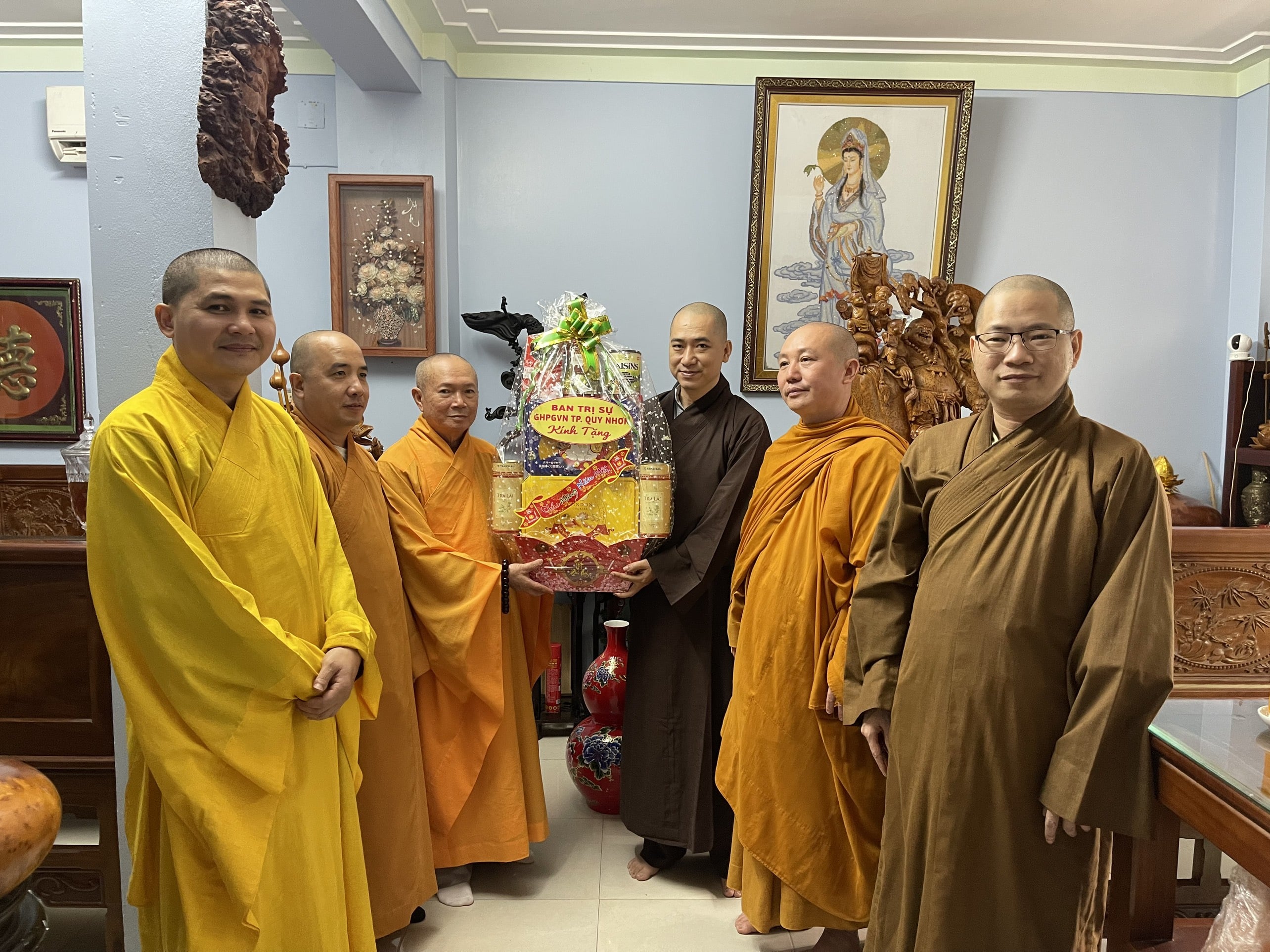 Ban Trị sư Phật giáo thành phố Quy Nhơn thăm các tự viện dịp Tết Giáp Thìn
